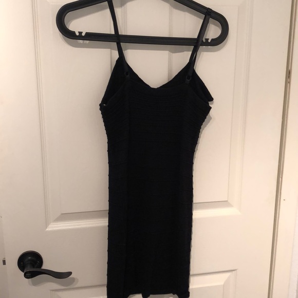 Little black dress - Picture 3 of 4